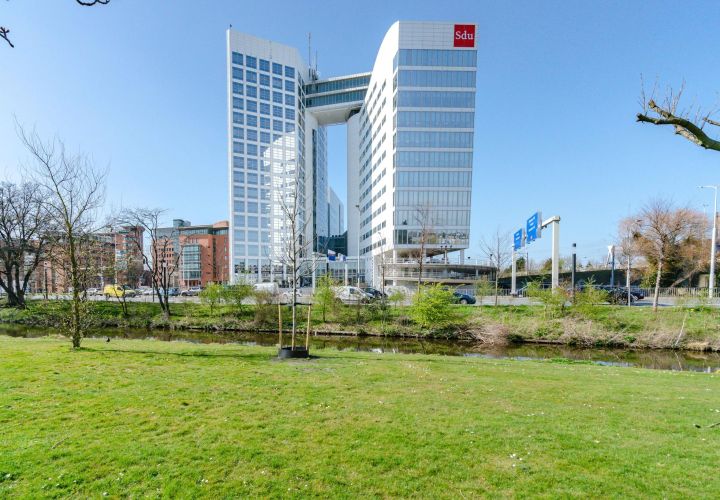 Maanweg 174