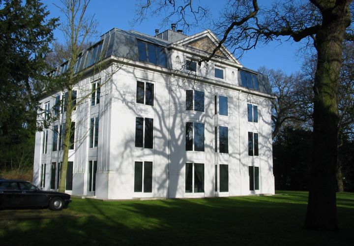 Van der Oudermeulenlaan 1