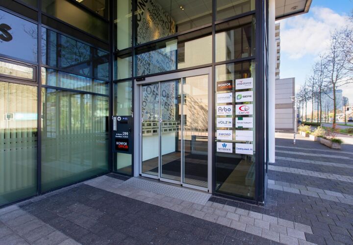 Sir Winston Churchillln 299 a